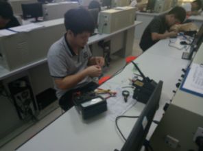 机电工程系成功举办“日用百货”主题机电产品组装、制作与调试竞赛